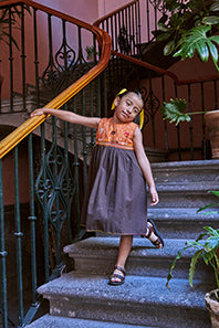 Vestido de niña con bordado