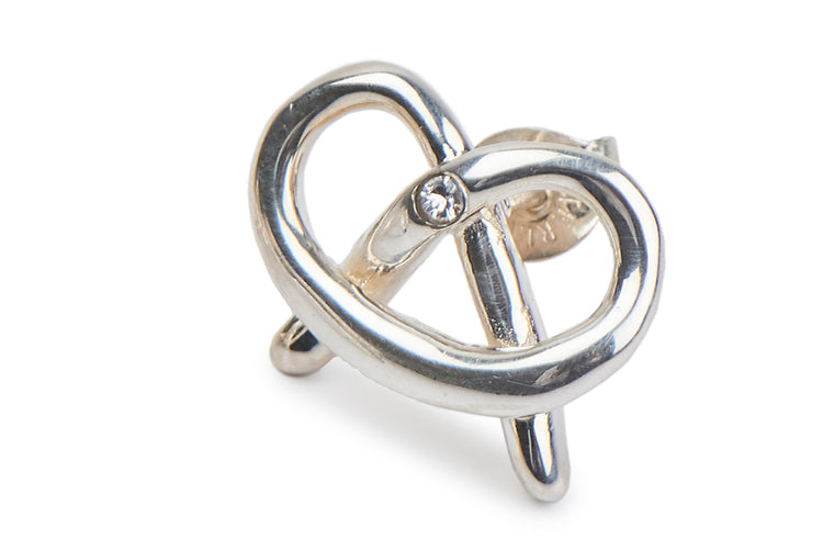 Aretes y dije pretzel