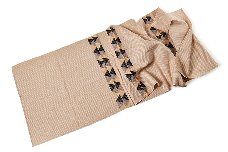 Camino de mesa brocado