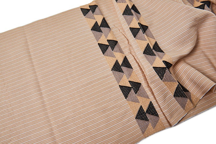 Camino de mesa brocado