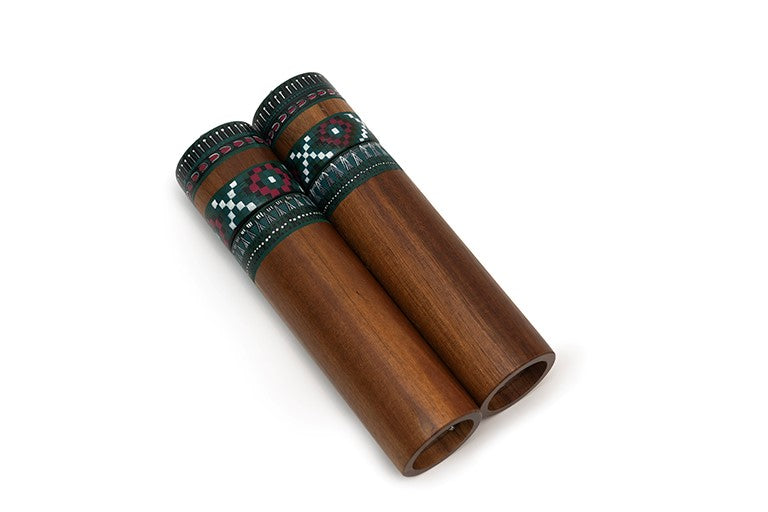 Salero y pimentero de  madera