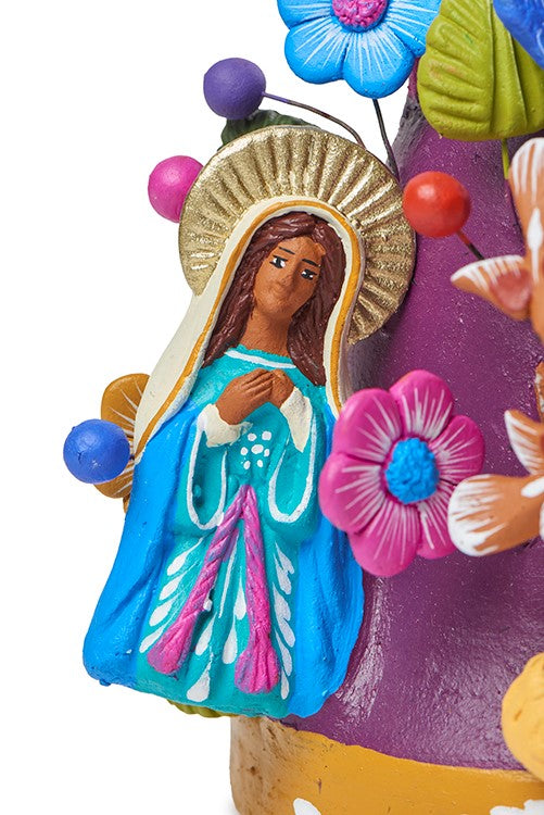 Campana nacimiento barro policromado