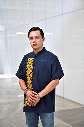 Camisa para caballero estilo floral